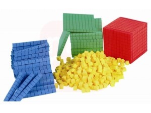 Material Dourado em EVA 111 Peças